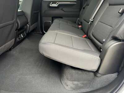 2026 Chevrolet 3500 Crew Cab, $66575.0. Photo 7