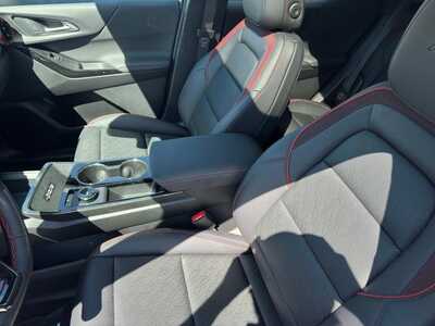 2026 Chevrolet Equinox, $33449. Photo 6