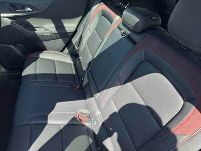 2026 Chevrolet Equinox, $33449. Photo 9