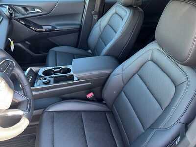 2027 Chevrolet Equinox, $34910.0. Photo 6