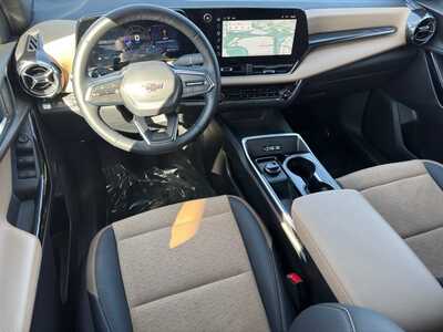 2025 Chevrolet Equinox, $28949. Photo 10