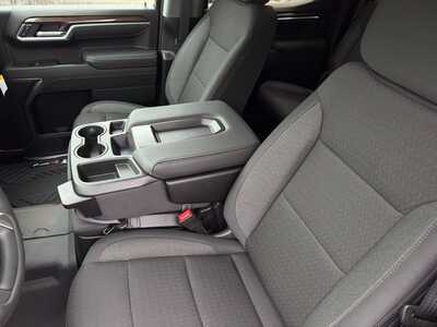 2026 Chevrolet 1500 Crew Cab, $50670.0. Photo 6