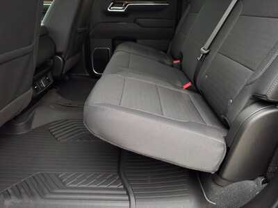 2026 Chevrolet 1500 Crew Cab, $50670.0. Photo 7