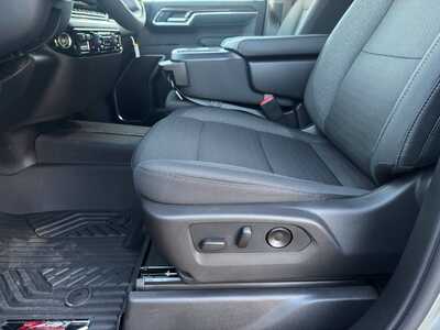2026 Chevrolet 1500 Crew Cab, $49320. Photo 5