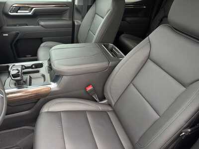 2026 Chevrolet 1500 Crew Cab, $60700.0. Photo 6