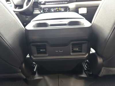 2026 Chevrolet 1500 Crew Cab, $60700.0. Photo 9