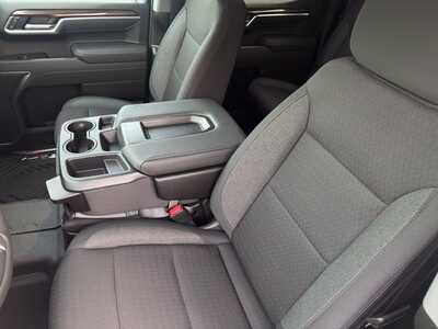 2026 Chevrolet 1500 Crew Cab, $50670.0. Photo 6