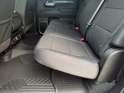 2026 Chevrolet 1500 Crew Cab, $50670.0. Photo 7