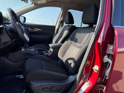 2020 Nissan Rogue, $0. Photo 5
