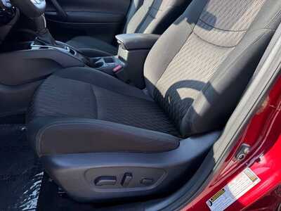 2020 Nissan Rogue, $0. Photo 6