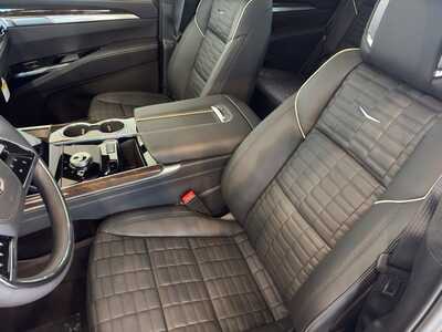 2026 Cadillac Escalade, $125360.0. Photo 6