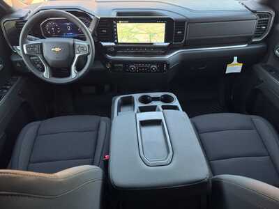 2026 Chevrolet 1500 Crew Cab, $50670.0. Photo 11