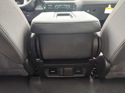 2026 Chevrolet 1500 Crew Cab, $51040.0. Photo 9