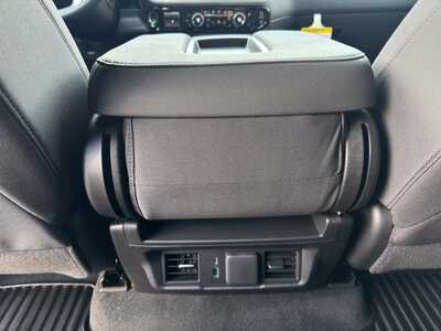 2026 Chevrolet 1500 Crew Cab, $51585. Photo 9