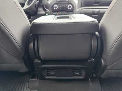 2023 Chevrolet 1500 Crew Cab, $29549. Photo 9