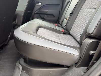 2022 Chevrolet Colorado Crew Cab, $30849. Photo 7