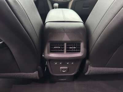 2024 Chevrolet Equinox, $25249. Photo 9