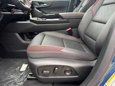 2027 Chevrolet Equinox, $39975.0. Photo 5