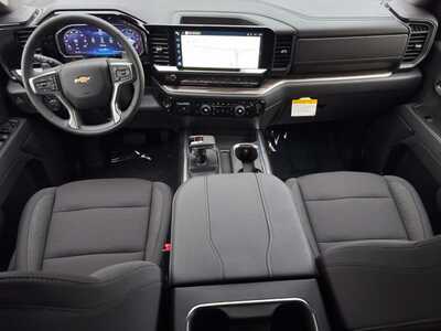 2026 Chevrolet 1500 Crew Cab, $49195.0. Photo 11
