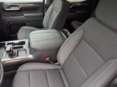 2026 Chevrolet 1500 Crew Cab, $49195.0. Photo 6