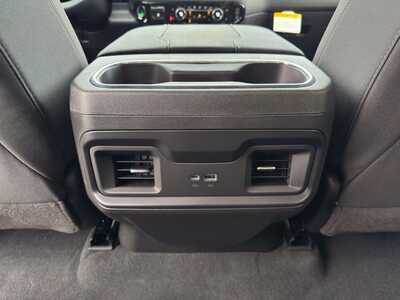 2026 Chevrolet 1500 Crew Cab, $49195.0. Photo 9
