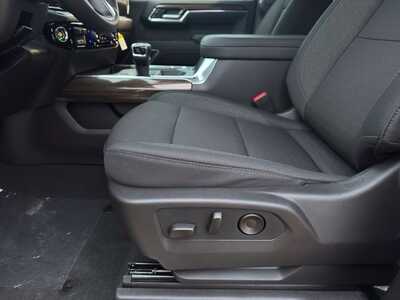 2026 Chevrolet 1500 Crew Cab, $51440.0. Photo 5