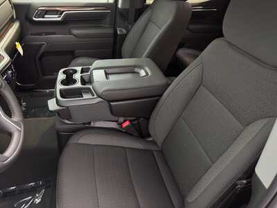 2026 Chevrolet 1500 Crew Cab, $49695.0. Photo 6