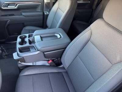 2026 Chevrolet 1500 Crew Cab, $49695.0. Photo 6