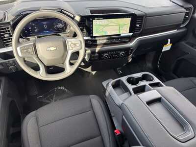2026 Chevrolet 1500 Crew Cab, $49195.0. Photo 10