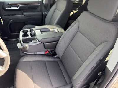 2026 Chevrolet 1500 Crew Cab, $49195.0. Photo 6