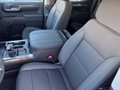 2026 Chevrolet 1500 Crew Cab, $54440.0. Photo 6
