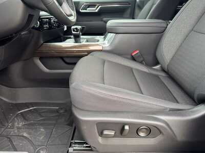 2026 Chevrolet 1500 Crew Cab, $53660.0. Photo 5