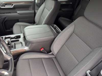 2026 Chevrolet 1500 Crew Cab, $53660.0. Photo 6