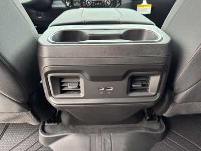 2026 Chevrolet 1500 Crew Cab, $53660.0. Photo 9