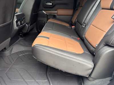 2021 Chevrolet 1500 Crew Cab, $32649. Photo 8