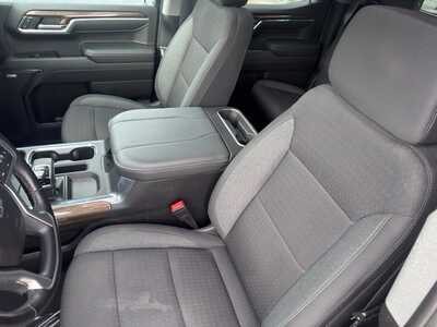 2024 Chevrolet 1500 Crew Cab, $40149. Photo 6