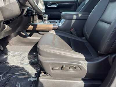2024 Chevrolet 1500 Crew Cab, $39149. Photo 5