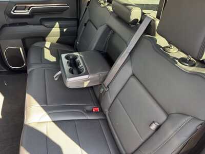 2024 Chevrolet 1500 Crew Cab, $39149. Photo 8