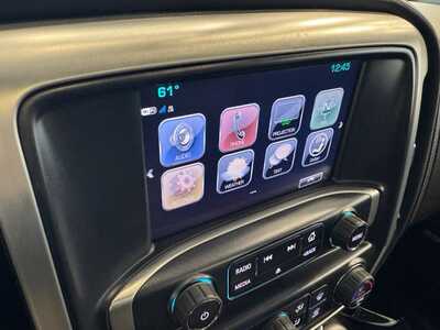 2018 GMC 1500 Crew Cab, $29549. Photo 2
