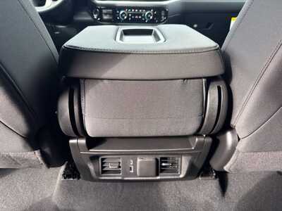 2026 Chevrolet 1500 Crew Cab, $49695.0. Photo 9
