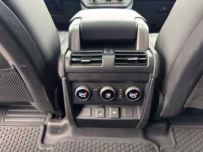 2023 Land Rover Defender, $47549. Photo 11