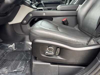 2023 Land Rover Defender, $47549. Photo 5