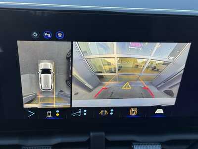 2027 Chevrolet Equinox, $40970.0. Photo 4