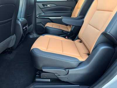 2027 Chevrolet Traverse, $52540.0. Photo 8