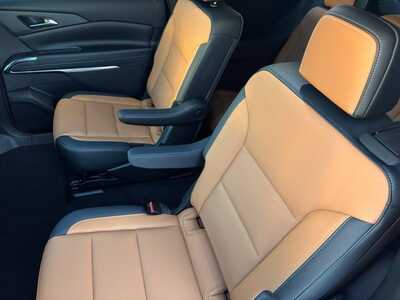 2027 Chevrolet Traverse, $52540.0. Photo 9
