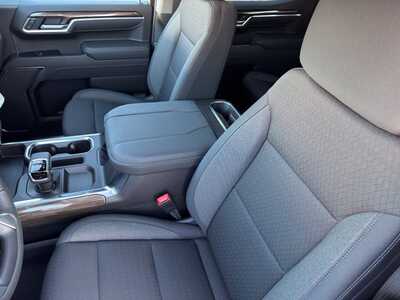 2026 Chevrolet 1500 Crew Cab, $54440.0. Photo 6
