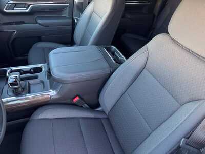 2026 Chevrolet 1500 Crew Cab, $53525.0. Photo 6