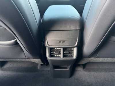 2027 Chevrolet Equinox, $37240.0. Photo 9