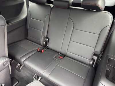 2025 Chevrolet Traverse, $43749. Photo 10