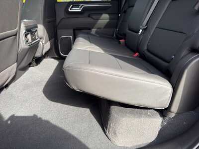 2026 Chevrolet 3500 Crew Cab, $72245.0. Photo 7